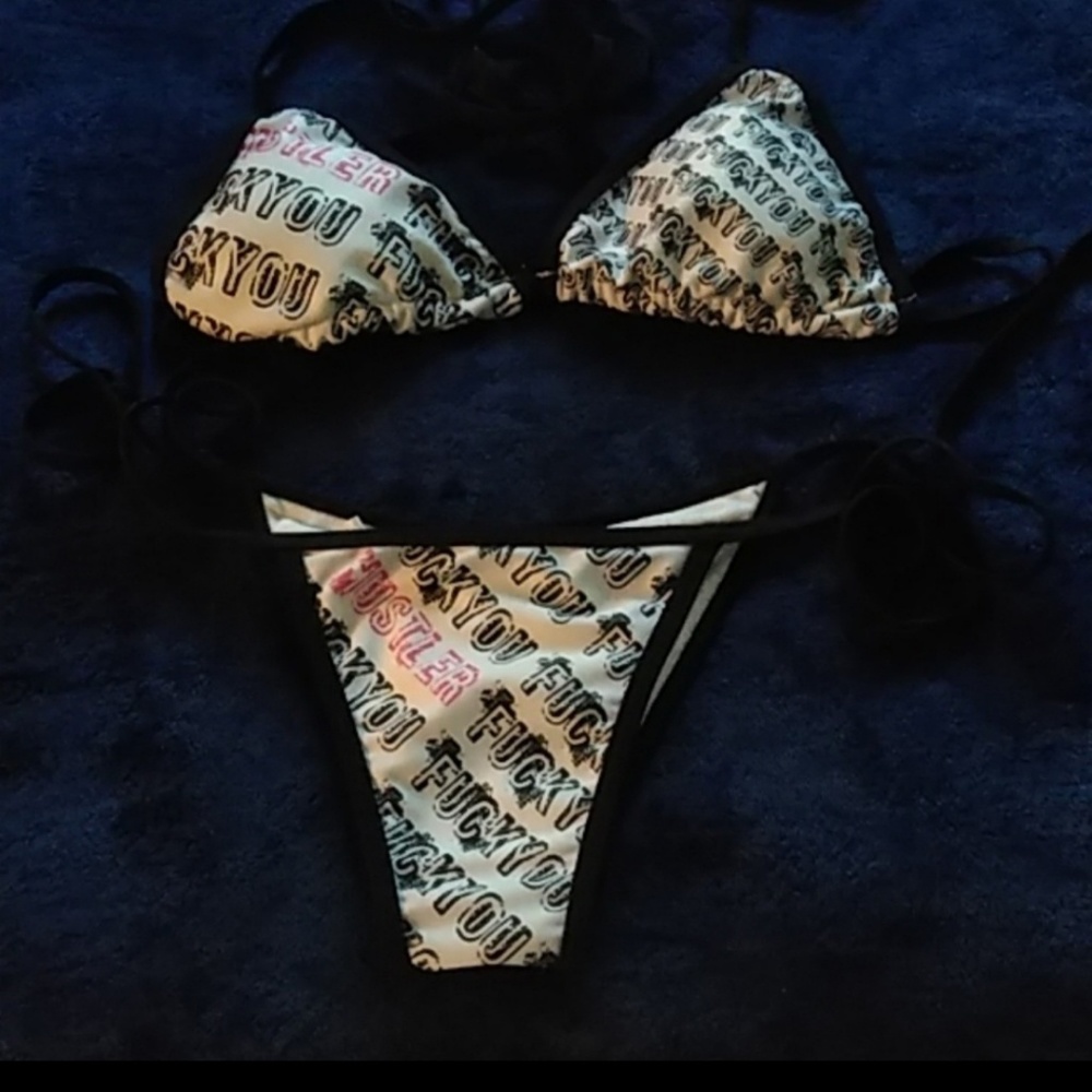 Hustler bikini